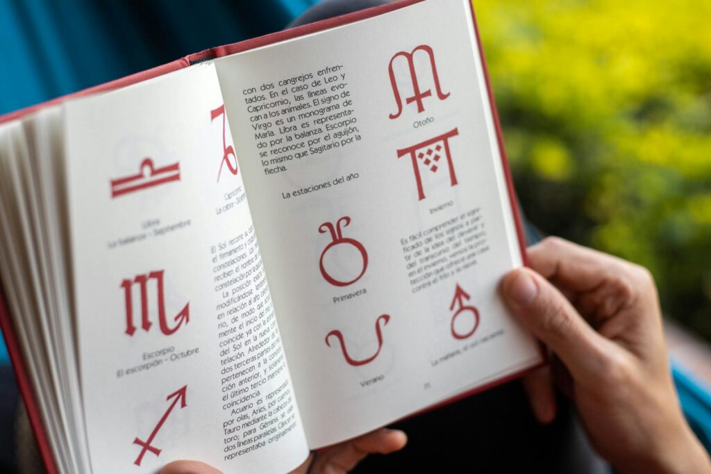 Tử Vi Tướng Số: Khám Phá Bí Ẩn Vận Mệnh và Con Người Bạn